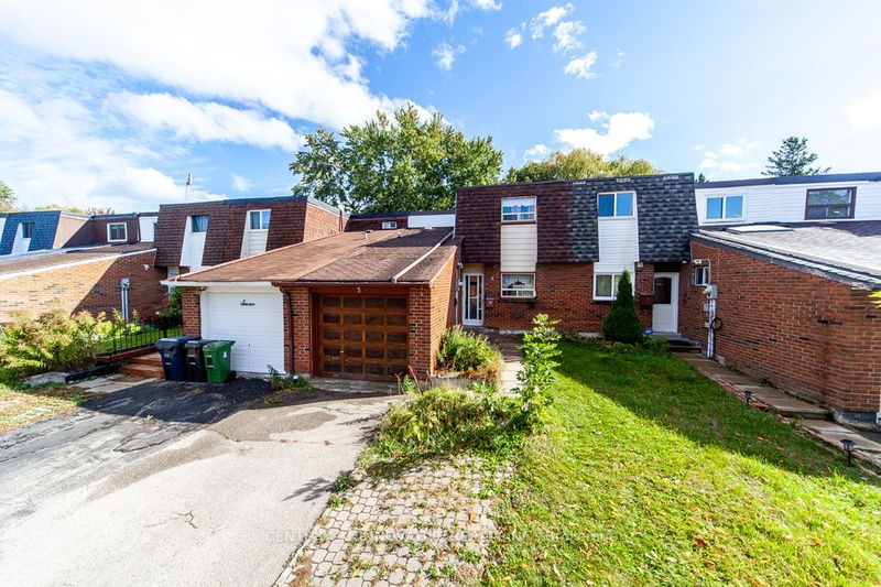 5 Wiggens Crt  Toronto, M1B 1K3 | Image 4