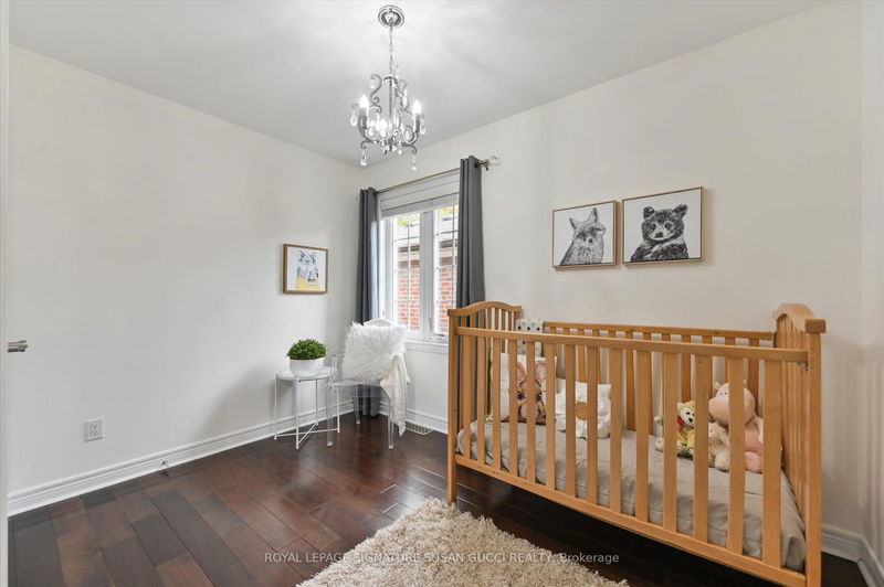 1425 Woodbine Ave  Toronto, M4C 4G7 | Image 23