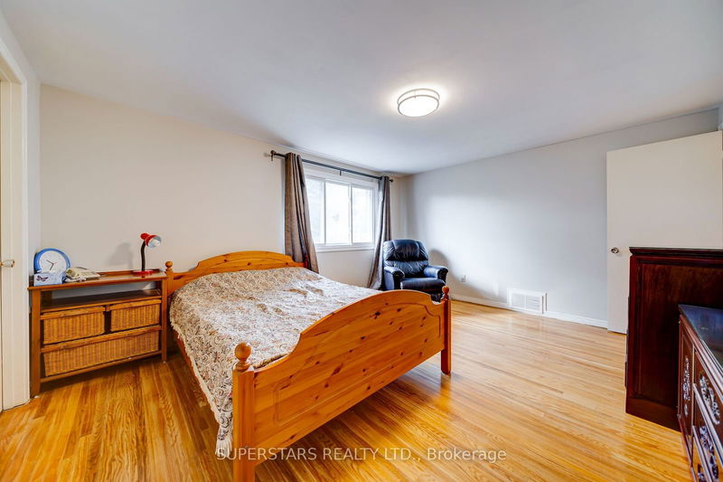 15 Pipers Green Ave  Toronto, M1S 3J9 | Image 13