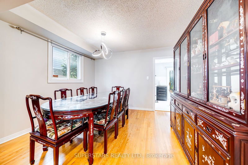 15 Pipers Green Ave  Toronto, M1S 3J9 | Image 4