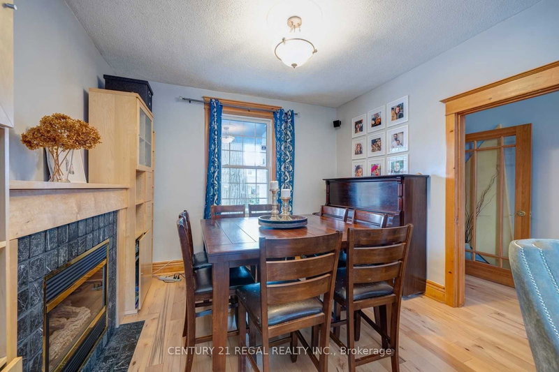 31 Kildonan Rd, Toronto, M4E 2N5 | Image 2
