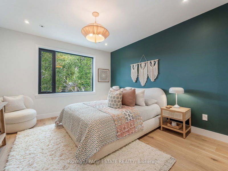 18 Munro Park Ave  Toronto, M4E 3M3 | Image 22