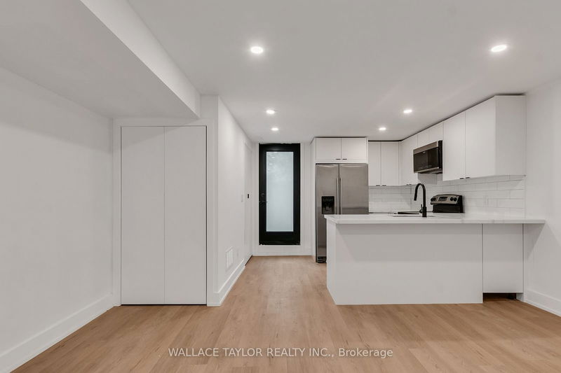 home for lease on Lower-32 Alton Avenue