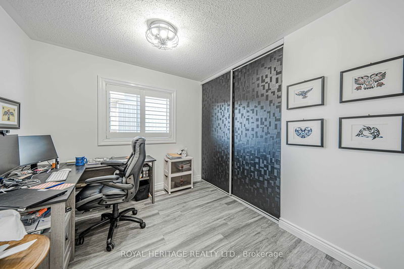 1156 Edward Bolton Cres  Oshawa, L1K 0T7 | Image 25