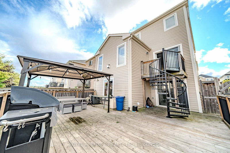 1156 Edward Bolton Cres  Oshawa, L1K 0T7 | Image 3