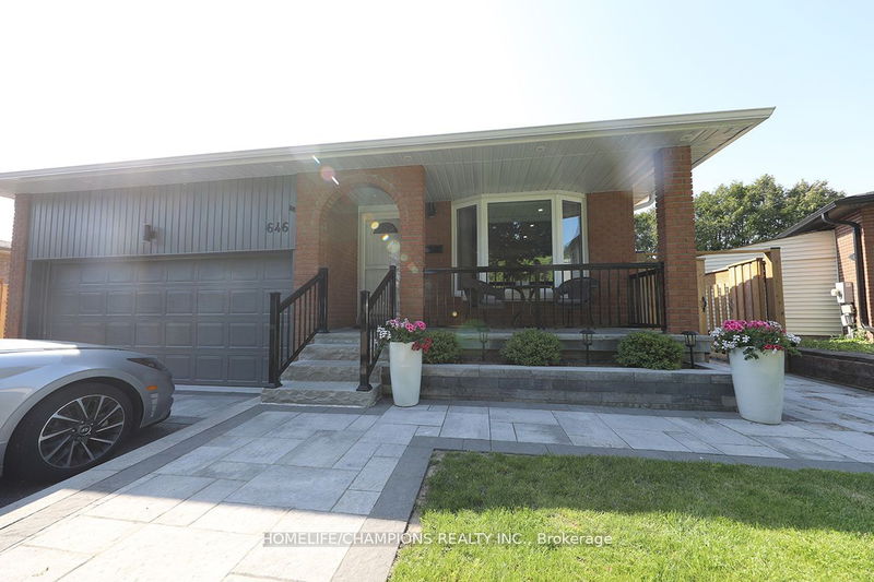 646 Chancery Crt  Oshawa, L1G 6P8 | Image 20