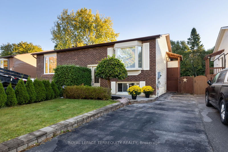 165 Londonderry St  Oshawa, L1J 6Z2 | Image 2