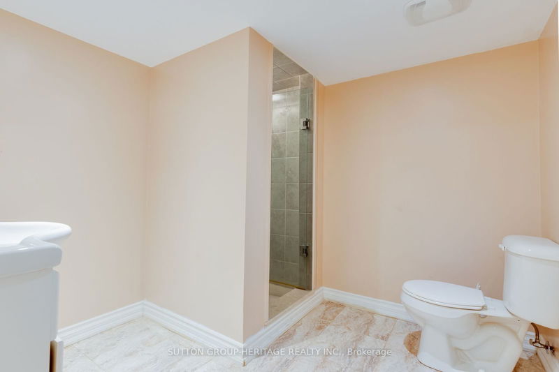 1022 Hortop St  Oshawa, L1G 4P5 | Image 32