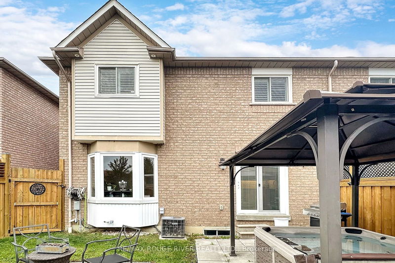 1626 Arcadia Sq  Pickering, L1V 6W3 | Image 22