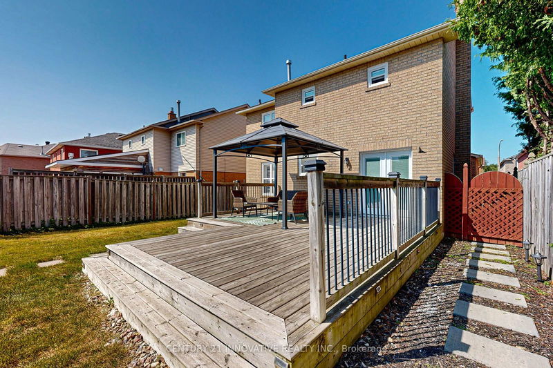 77 Rolling Acres Dr  Whitby, L1R 2B8 | Image 37