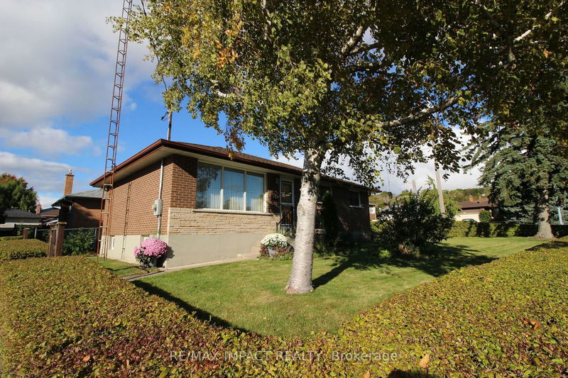 352 Grandview St S Oshawa, L1H 7C7 | Image 4