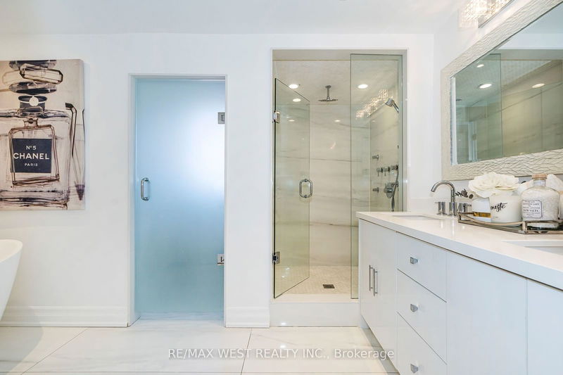 423 Guildwood Pkwy  Toronto, M1E 1R3 | Image 15