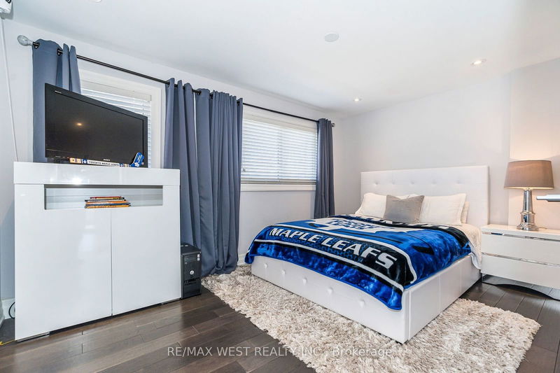 423 Guildwood Pkwy  Toronto, M1E 1R3 | Image 21