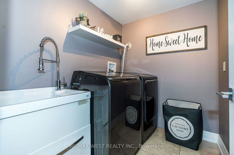 423 Guildwood Pkwy  Toronto, M1E 1R3 | Image 23