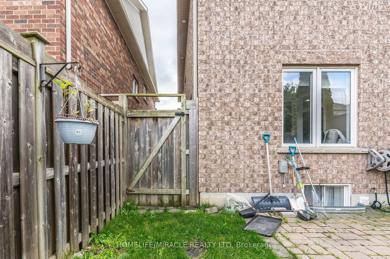 103 Beer Cres  Ajax, L1S 0B9 | Image 39