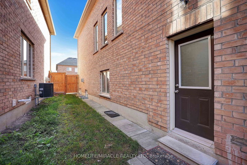 2537 Stallion Dr  Oshawa, L1L 0M4 | Image 37