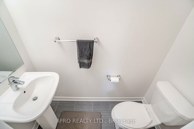 48 Porcelain Way  Whitby, L1R 0R6 | Image 10