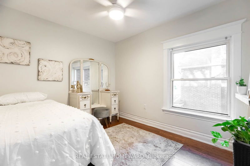 6 Balfour Ave  Toronto, M4C 1T5 | Image 23