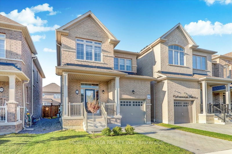 81 Mountainside Cres  Whitby, L1R 0P4 | Image 3