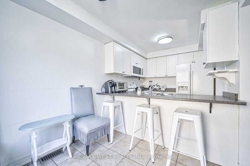 135 Homestead Rd  Toronto, M1E 3S1 | Image 11