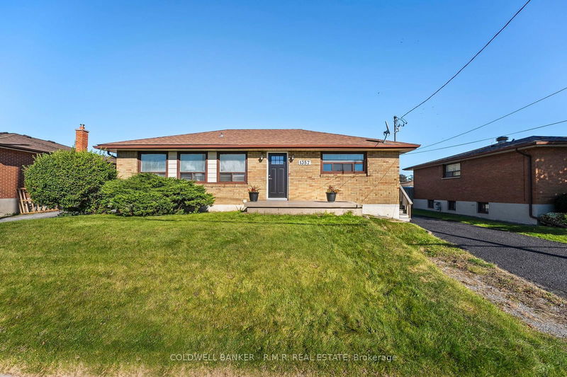 1357 Park Rd S Oshawa, L1J 4K3 | Image 2