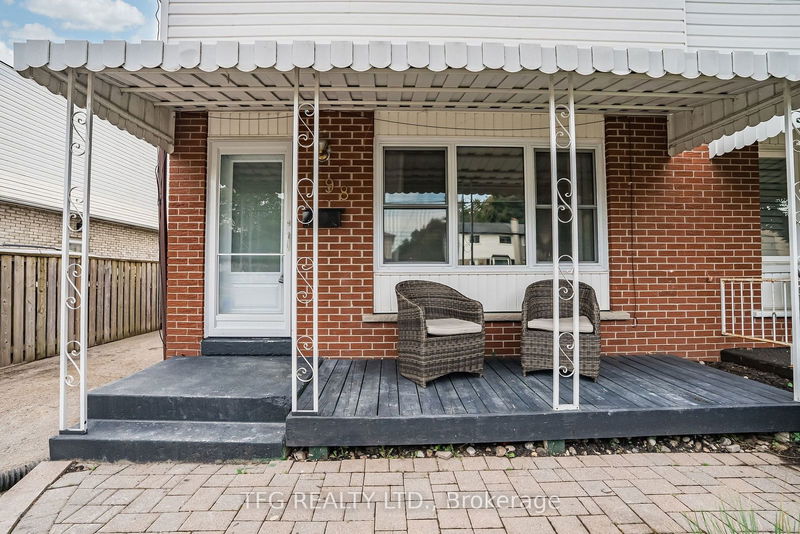 298 Waverly St S Oshawa, L1J 5V6 | Image 3