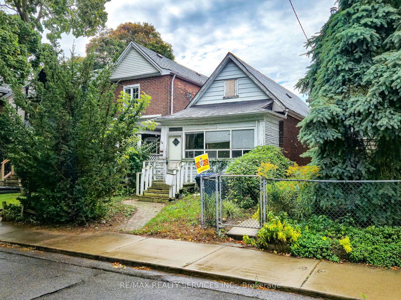 70 Drayton Ave  Toronto, M4C 3L9 | Image 1