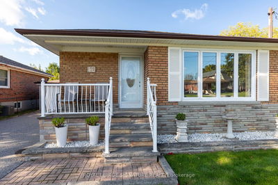 40 Hart Ave  Toronto, M1K 3H1 | Image 1