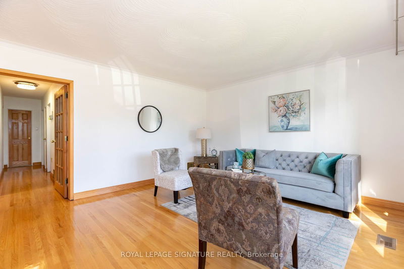 40 Hart Ave  Toronto, M1K 3H1 | Image 3