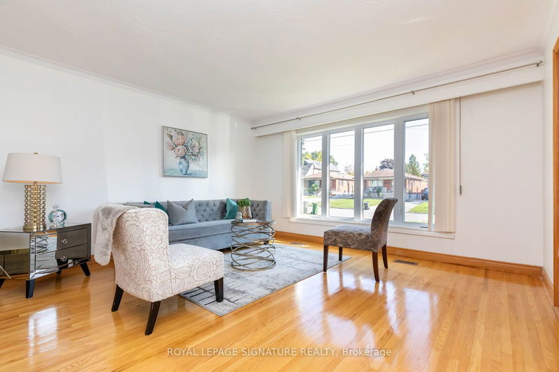 40 Hart Ave  Toronto, M1K 3H1 | Image 4