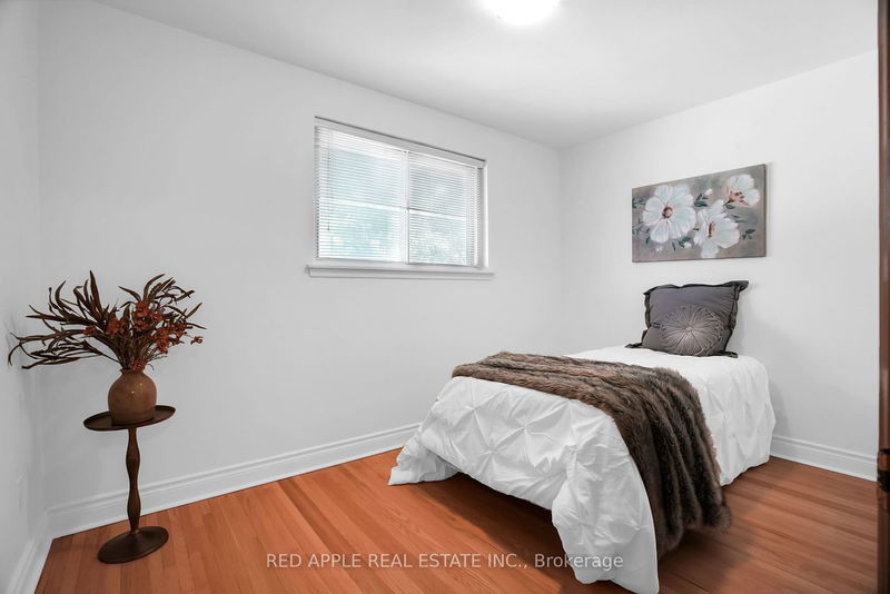 125 Poplar Rd  Toronto, M1E 1Z5 | Image 13