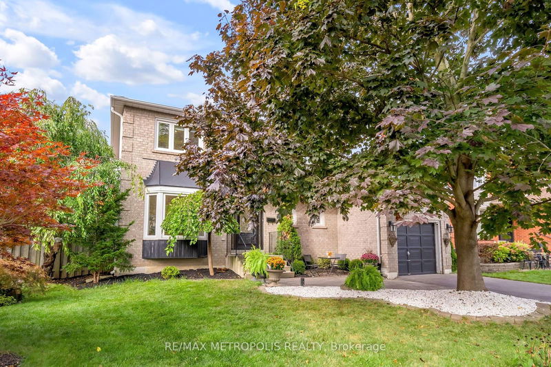 1028 Moorelands Cres  Pickering, L1W 3K4 | Image 4