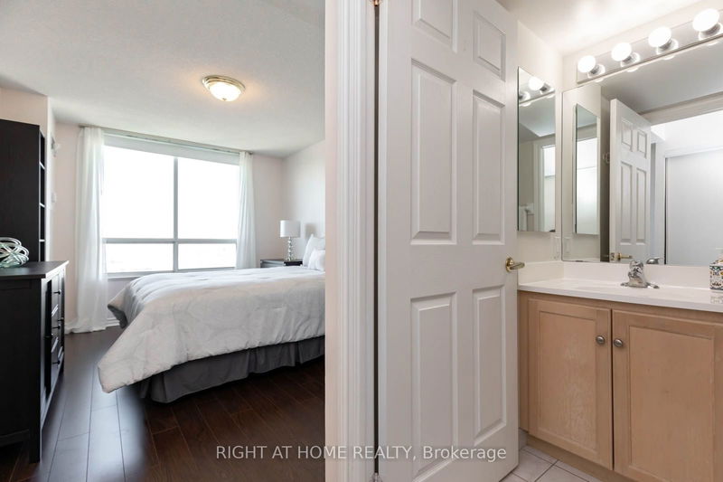  2236 - 125 Omni Dr  Toronto, M1P 5A9 | Image 18