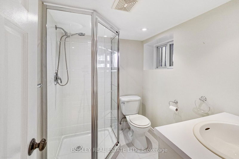 11 Bertmount Ave  Toronto, M4M 2X8 | Image 33