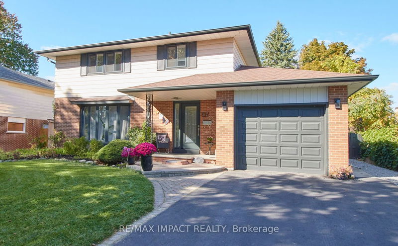 214 Marigold Ave N Oshawa, L1G 3G3 | Image 2