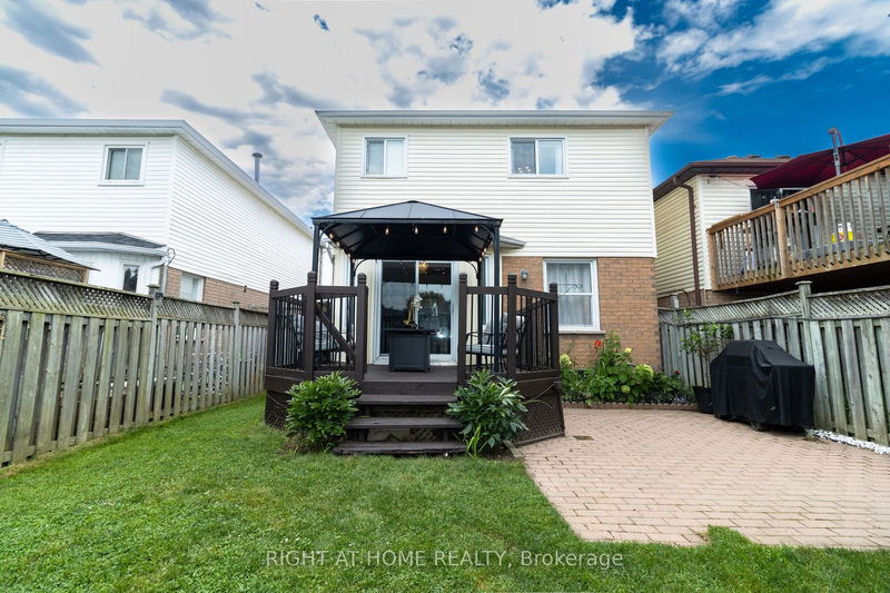 21 Moyse Dr  Clarington, L1E 2V4 | Image 10