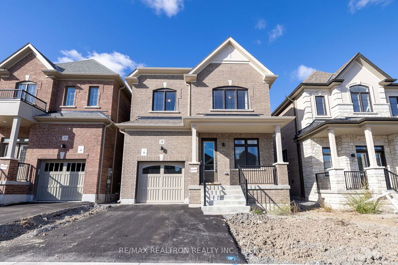 18 Northrop Ave  Clarington, L1B 0W7 | Image 2