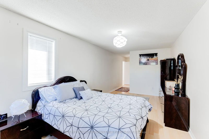 15 Thorp Cres  Ajax, L1T 3S9 | Image 20