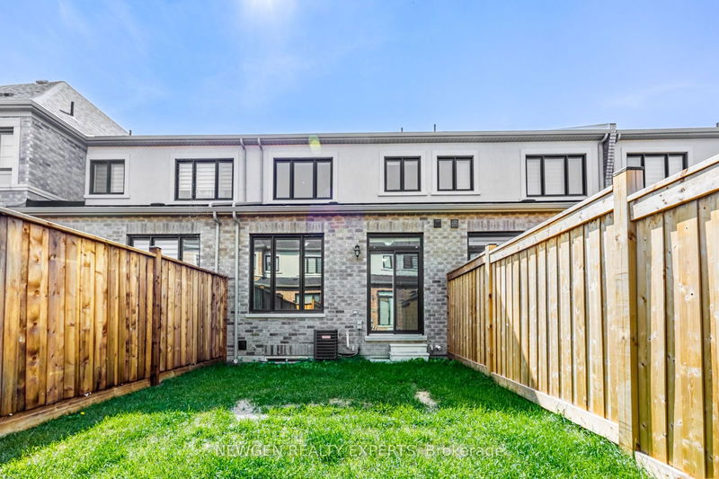 133 Laing Dr  Whitby, L1P 0N5 | Image 32