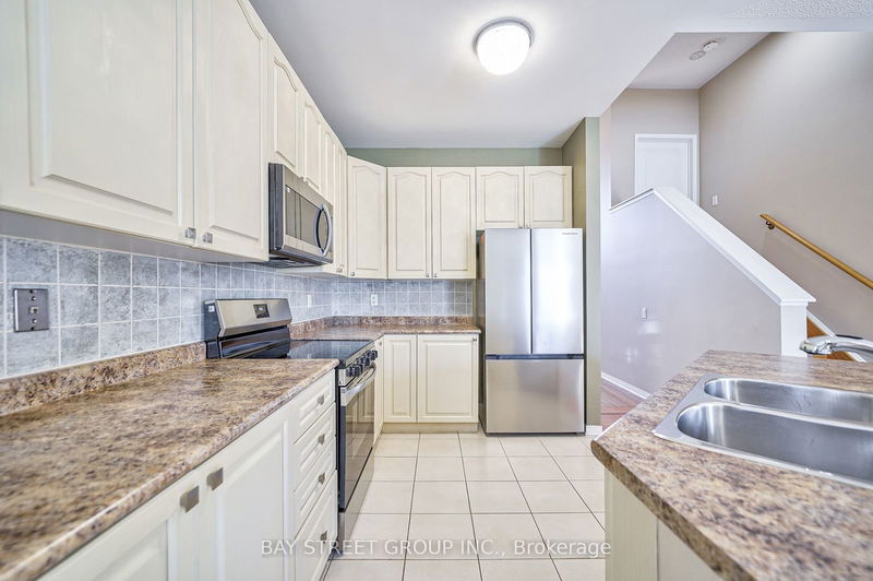 21 Loughlin Hill Cres  Ajax, L1Z 1P8 | Image 10