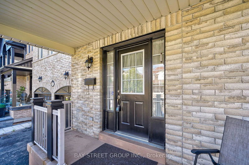 21 Loughlin Hill Cres  Ajax, L1Z 1P8 | Image 2