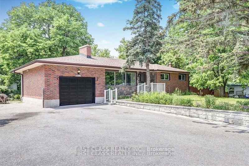 home for lease on B1-1506 Simcoe Street N
