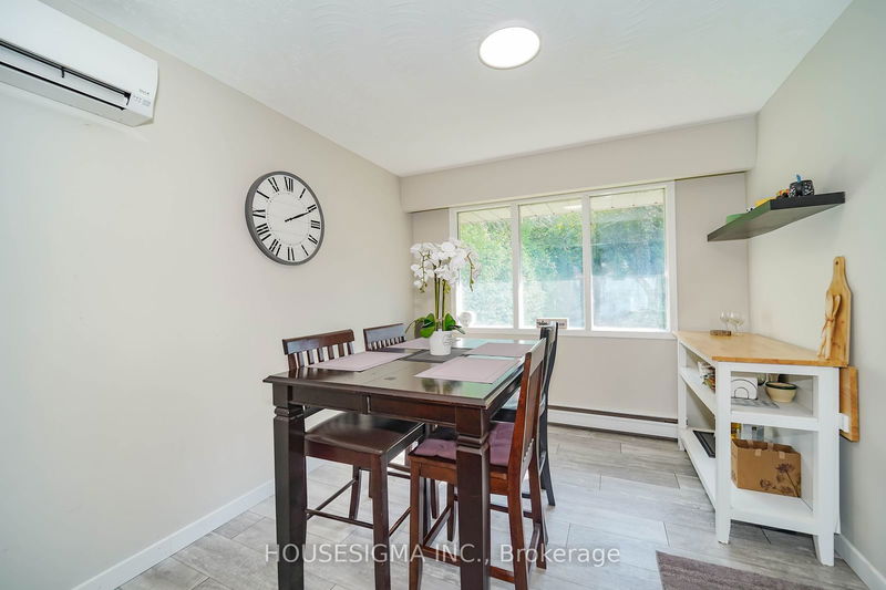 227 Rossland Rd E Oshawa, L1G 2W9 | Image 10