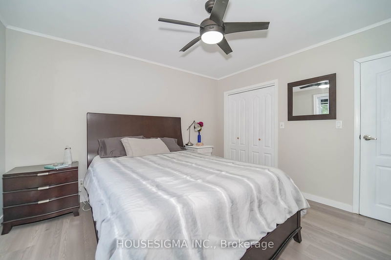 227 Rossland Rd E Oshawa, L1G 2W9 | Image 20