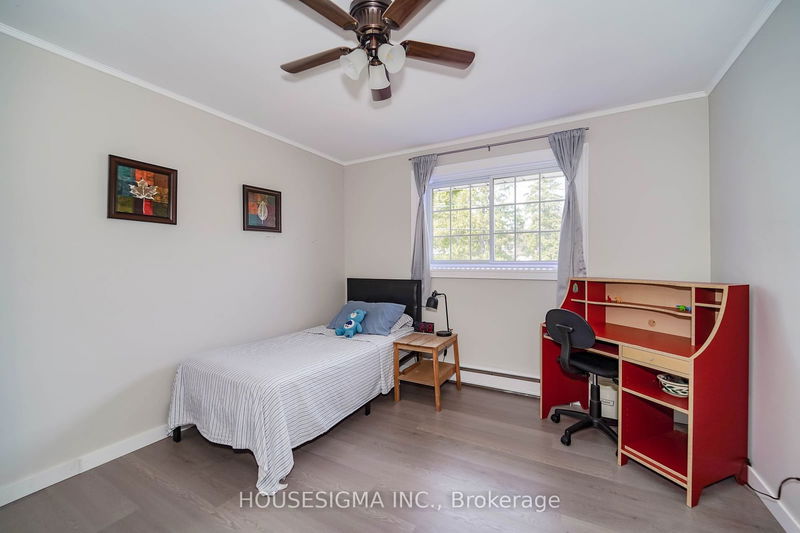 227 Rossland Rd E Oshawa, L1G 2W9 | Image 22