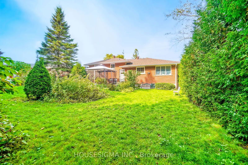 227 Rossland Rd E Oshawa, L1G 2W9 | Image 38