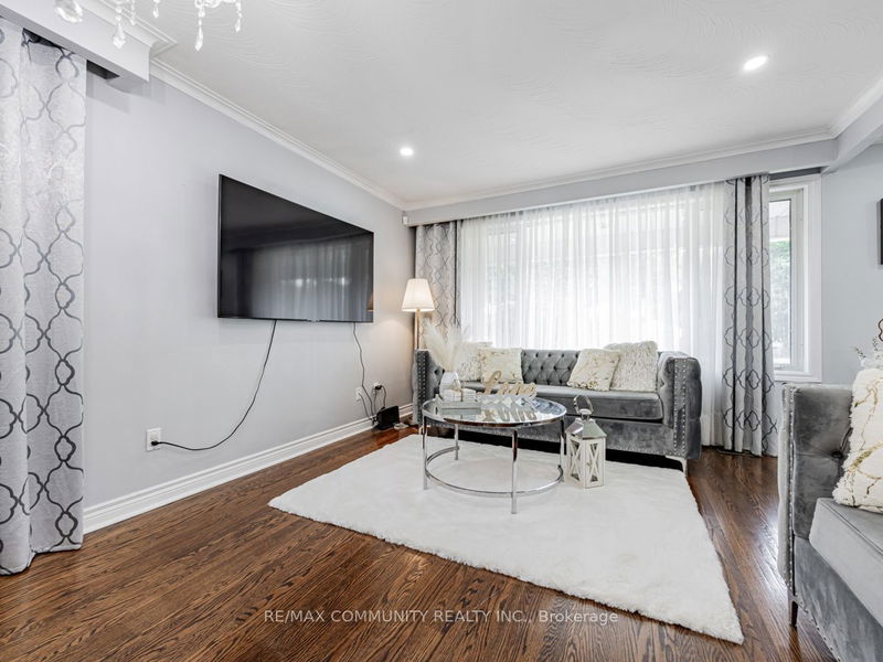 34 Alpaca Dr  Toronto, M1J 2Z7 | Image 5