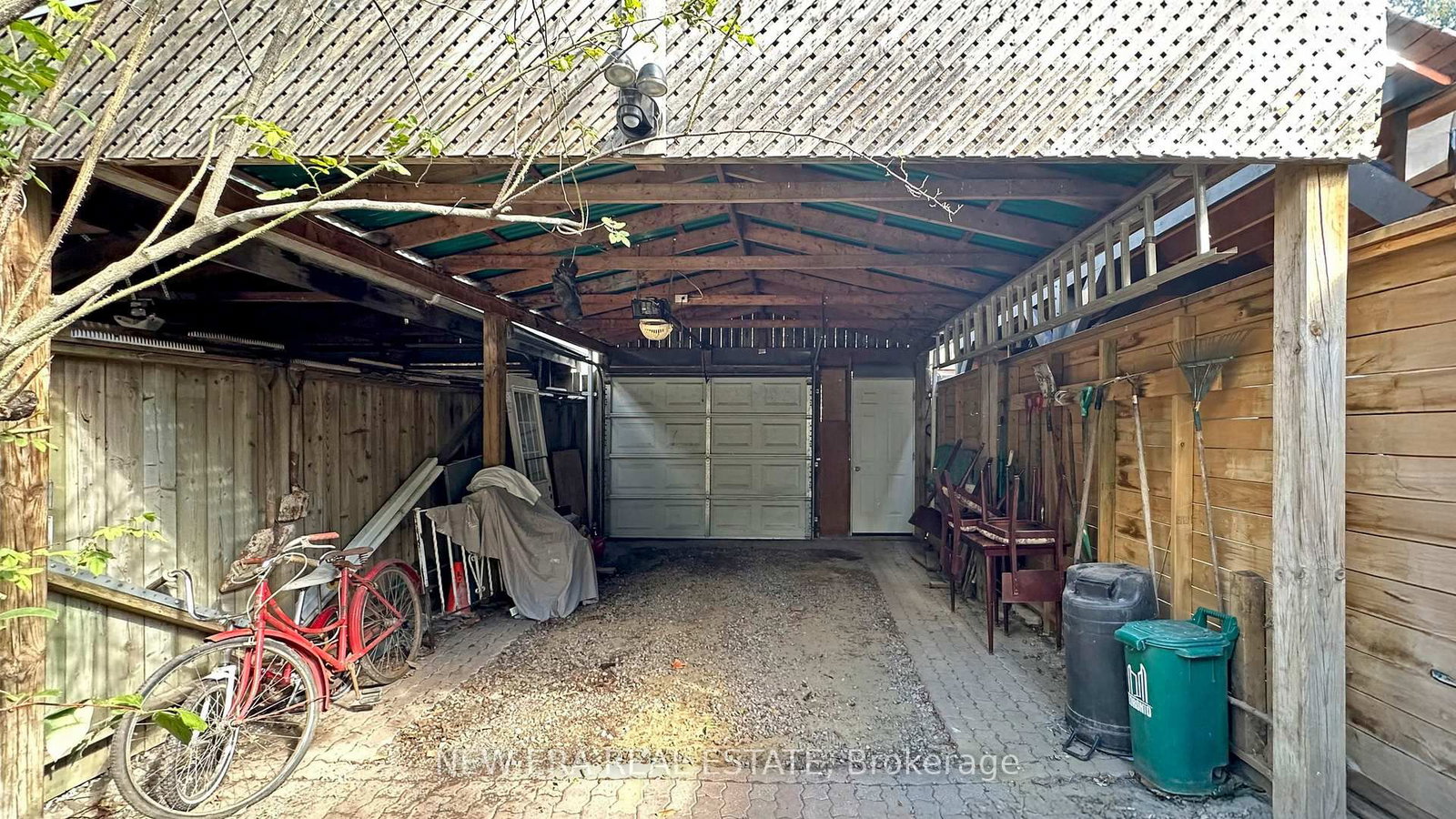 Listing Image 20