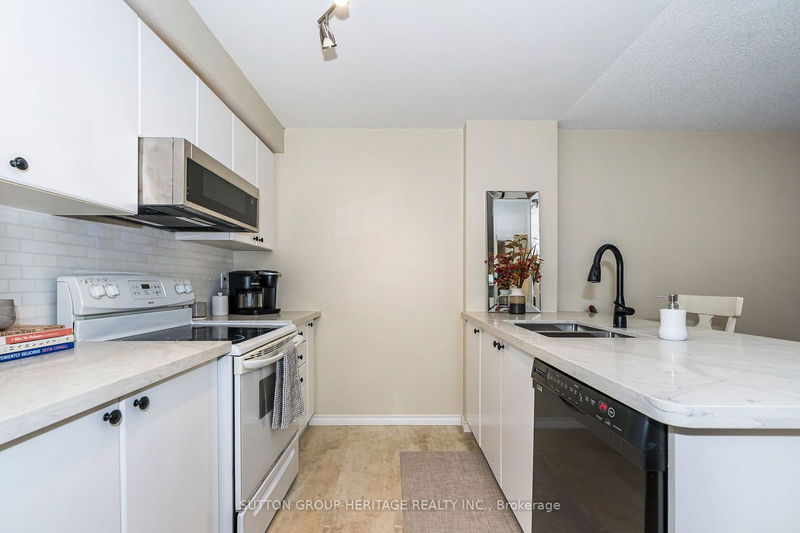  108 - 83 Aspen Springs Dr  Clarington, L1C 5J7 | Image 5