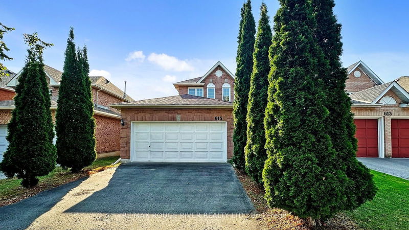 615 Graceland Crt  Pickering, L1V 6N9 | Image 2